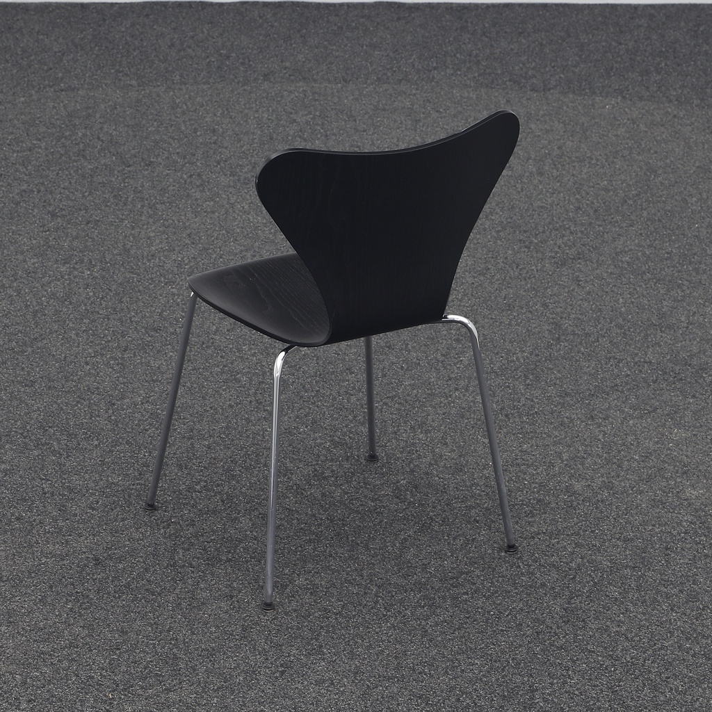 4-Fuss Stühle Fritz Hansen Serie 7