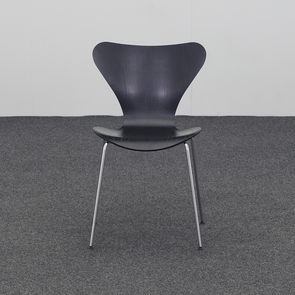 4-Fuss Stühle Fritz Hansen Serie 7
