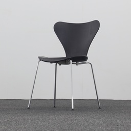 4-Fuss Stühle Fritz Hansen Serie 7