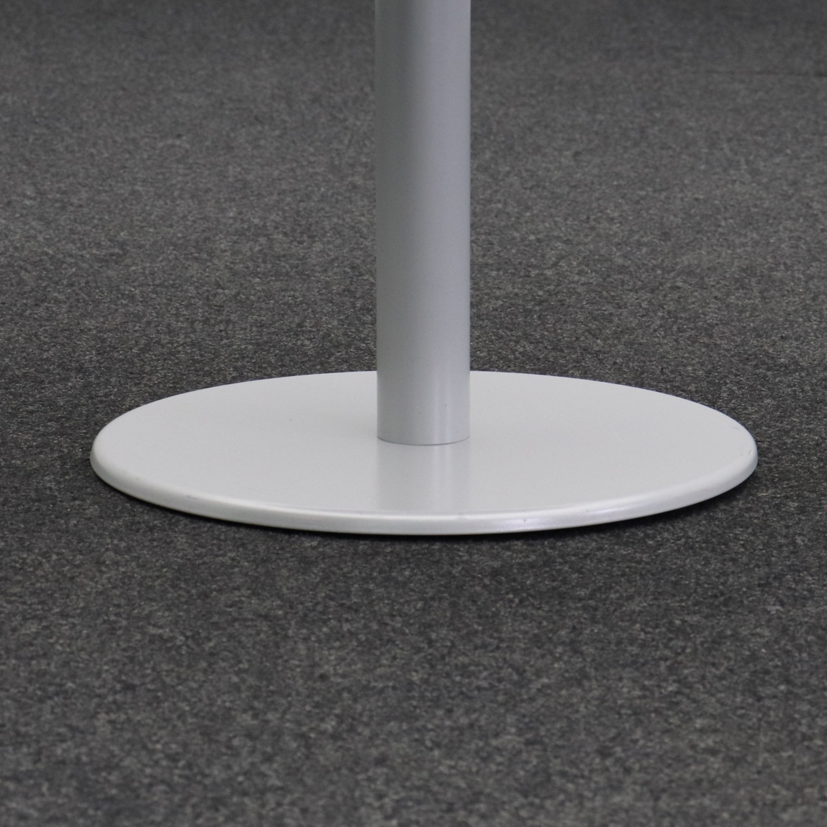 Beistelltisch Steelcase