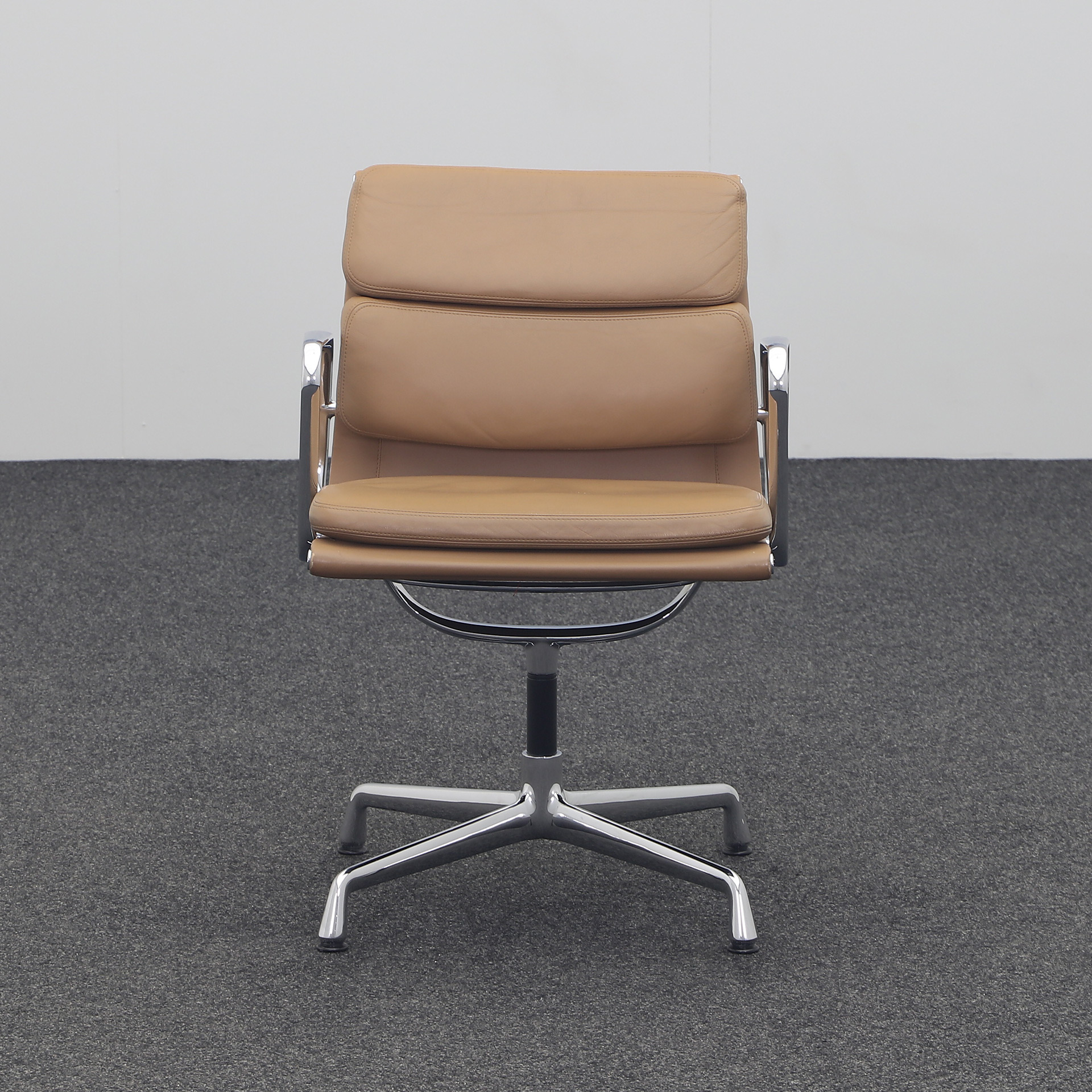 4-Fuss Stuhl Vitra EA 108