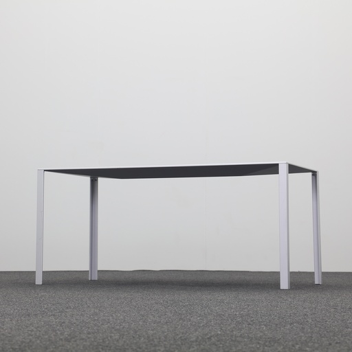 Tisch Less Less Jean Nouvel