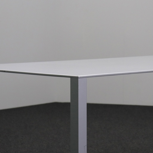 Tisch Less Less Jean Nouvel