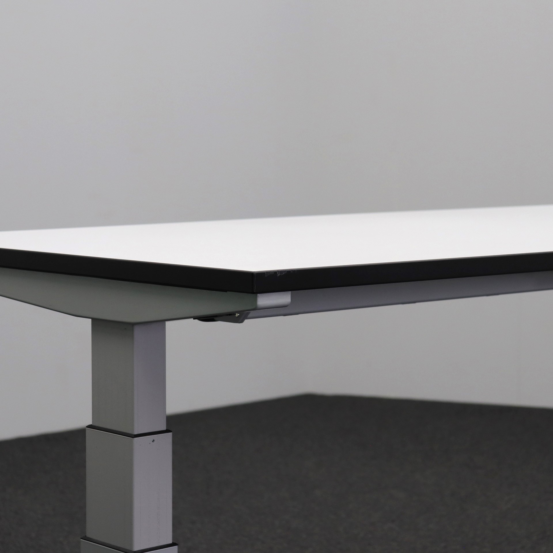 Stehtisch Steelcase Activa Lift 2