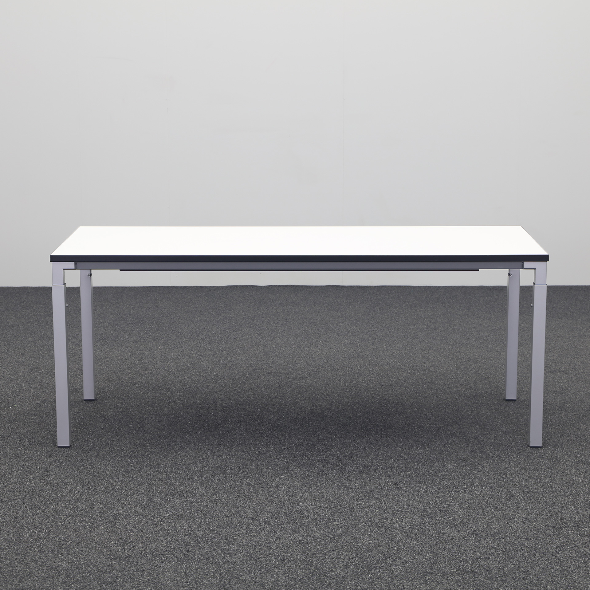 Schreibtisch Steelcase Kalidro