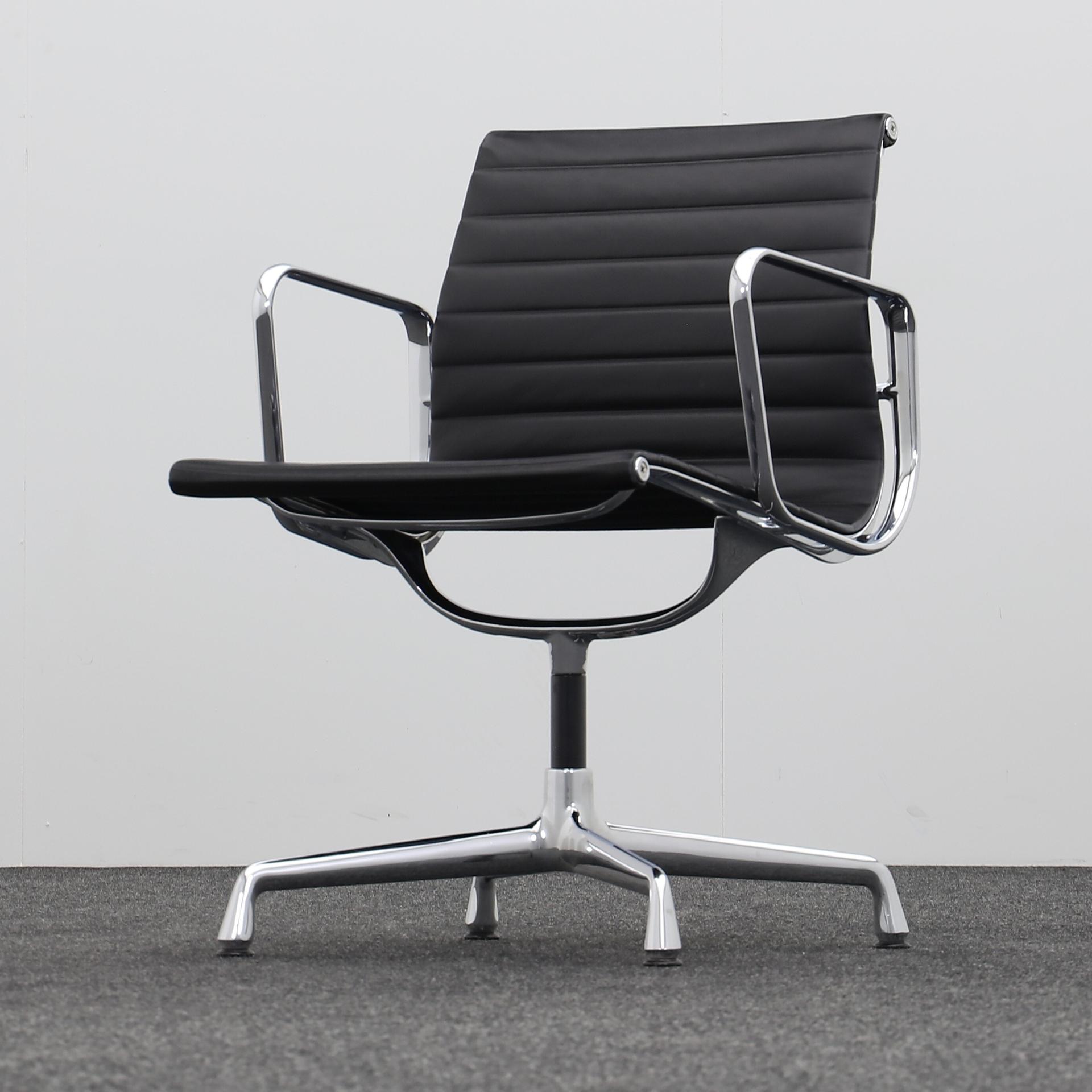 Konferenzstühle Vitra EA 107