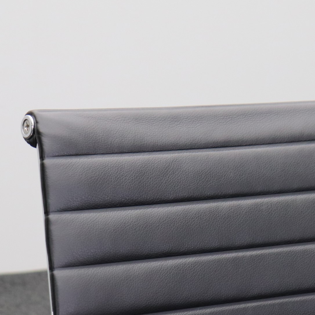 Konferenzstühle Vitra EA 107