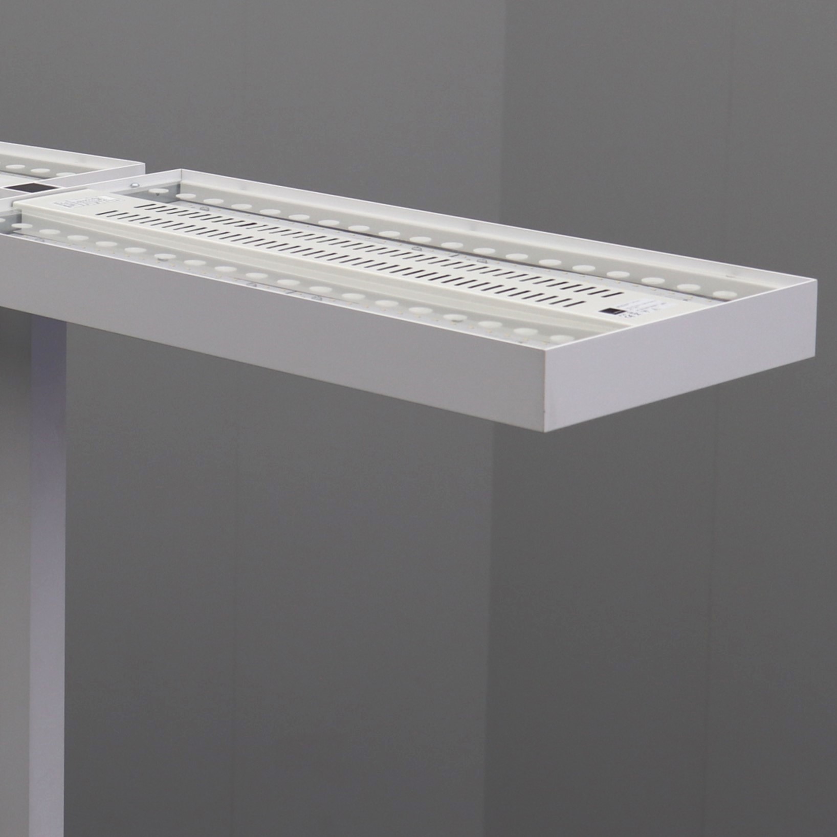 Doppelarbeitsplatz Stehleuchte Lightnet Cubic