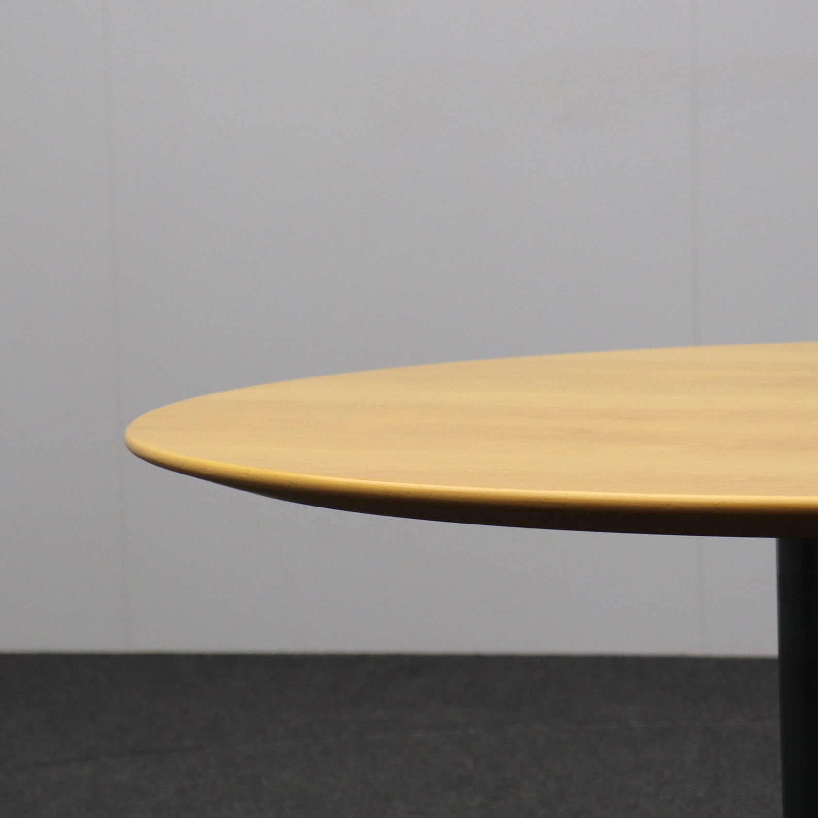 Besprechungstisch Ergodata System Desk