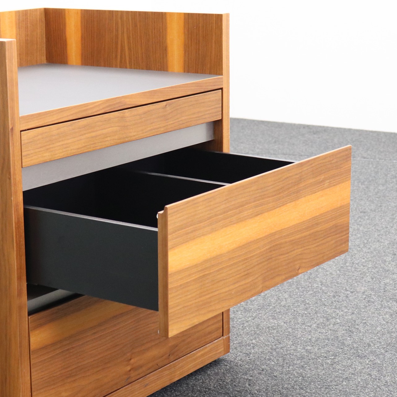 Schubladencontainer Nussbaum