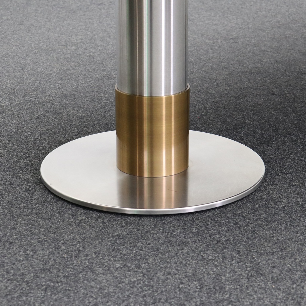 Konferenztisch Bootsförmig Nussbaum mit Wilkhahn Stühlen