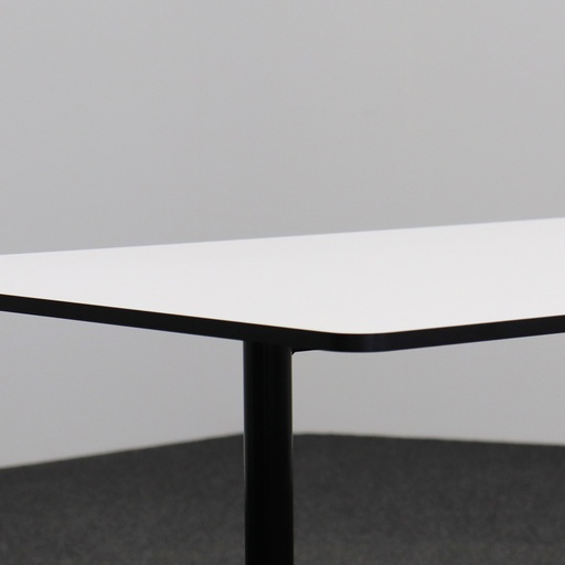 Seminartisch auf Rollen
