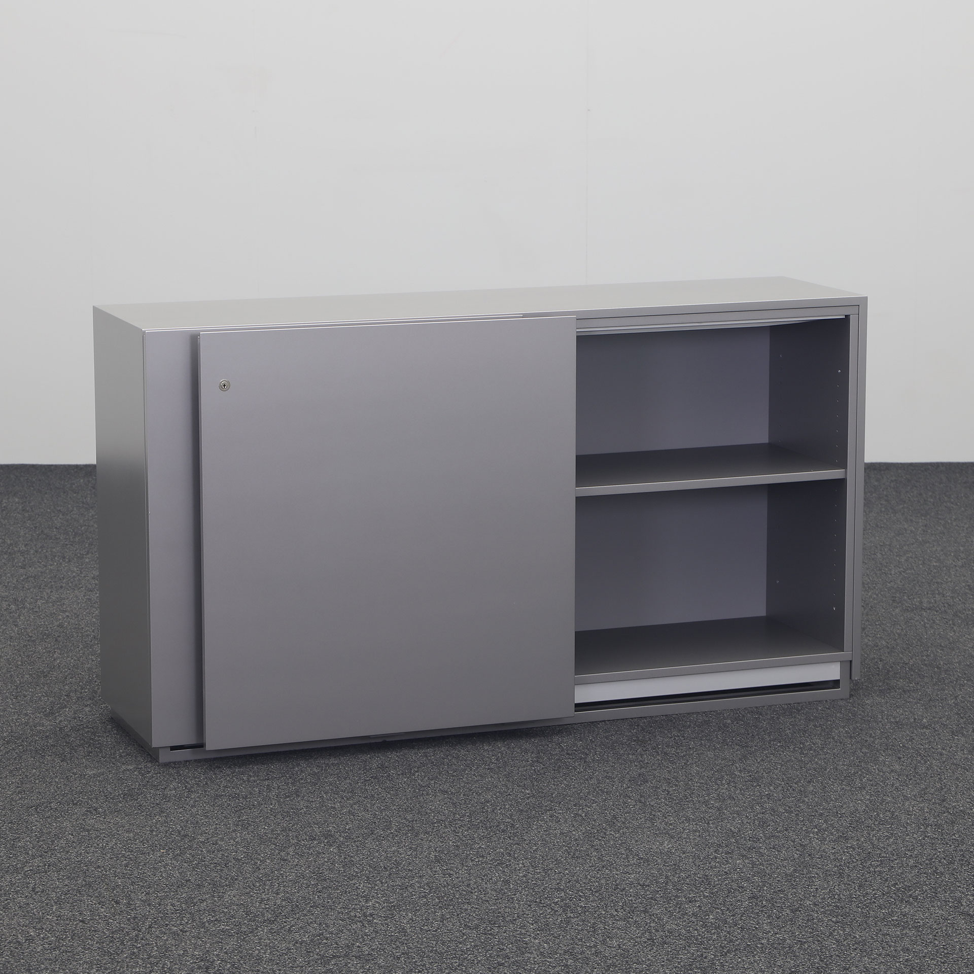 Schiebetürschrank Silbergrau
