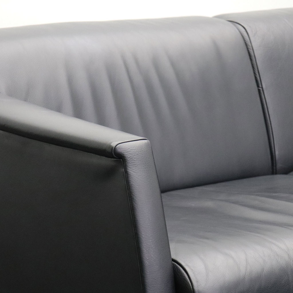 Echtleder Loungegarnitur mit Salontisch