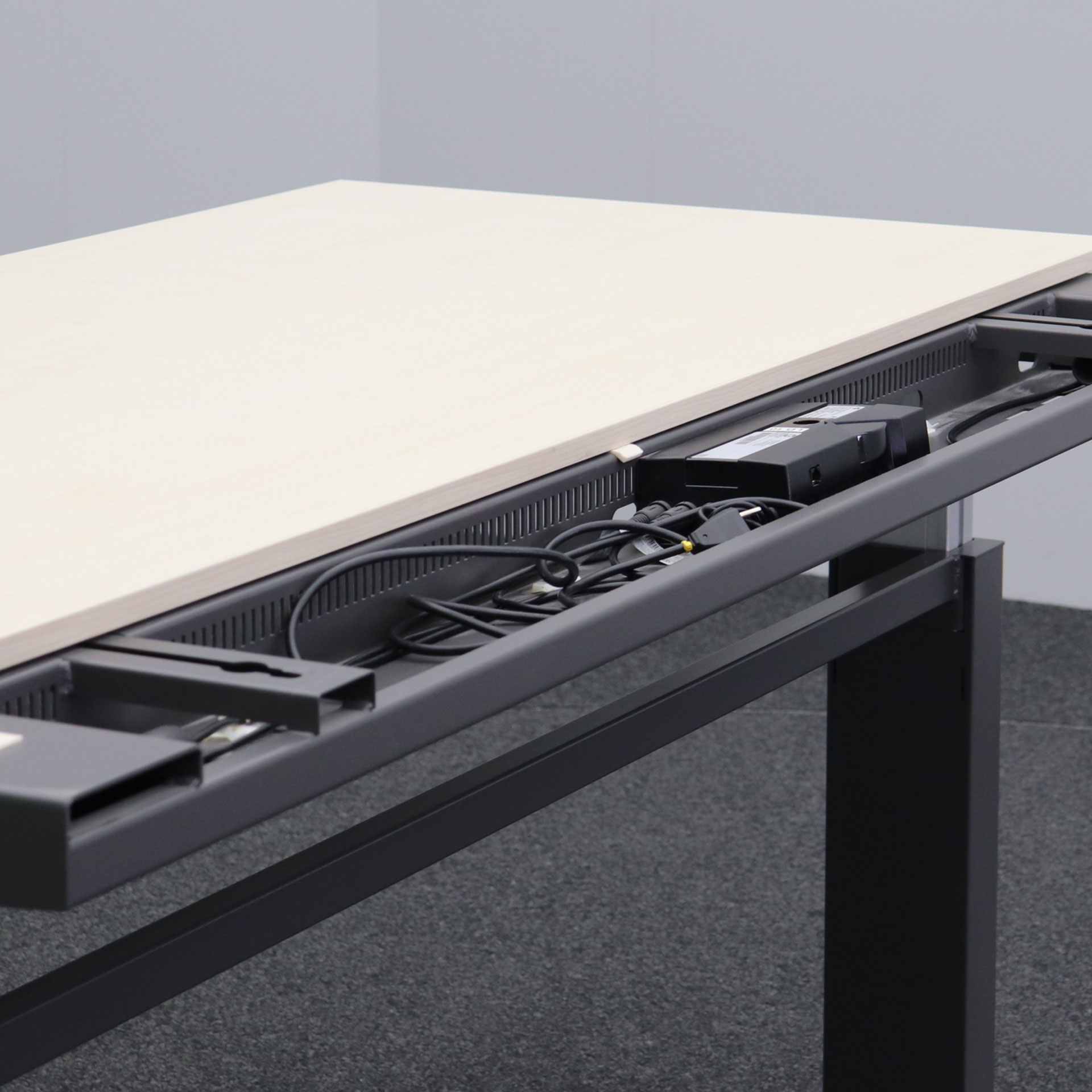 Stehtisch Ergodata Line Desk