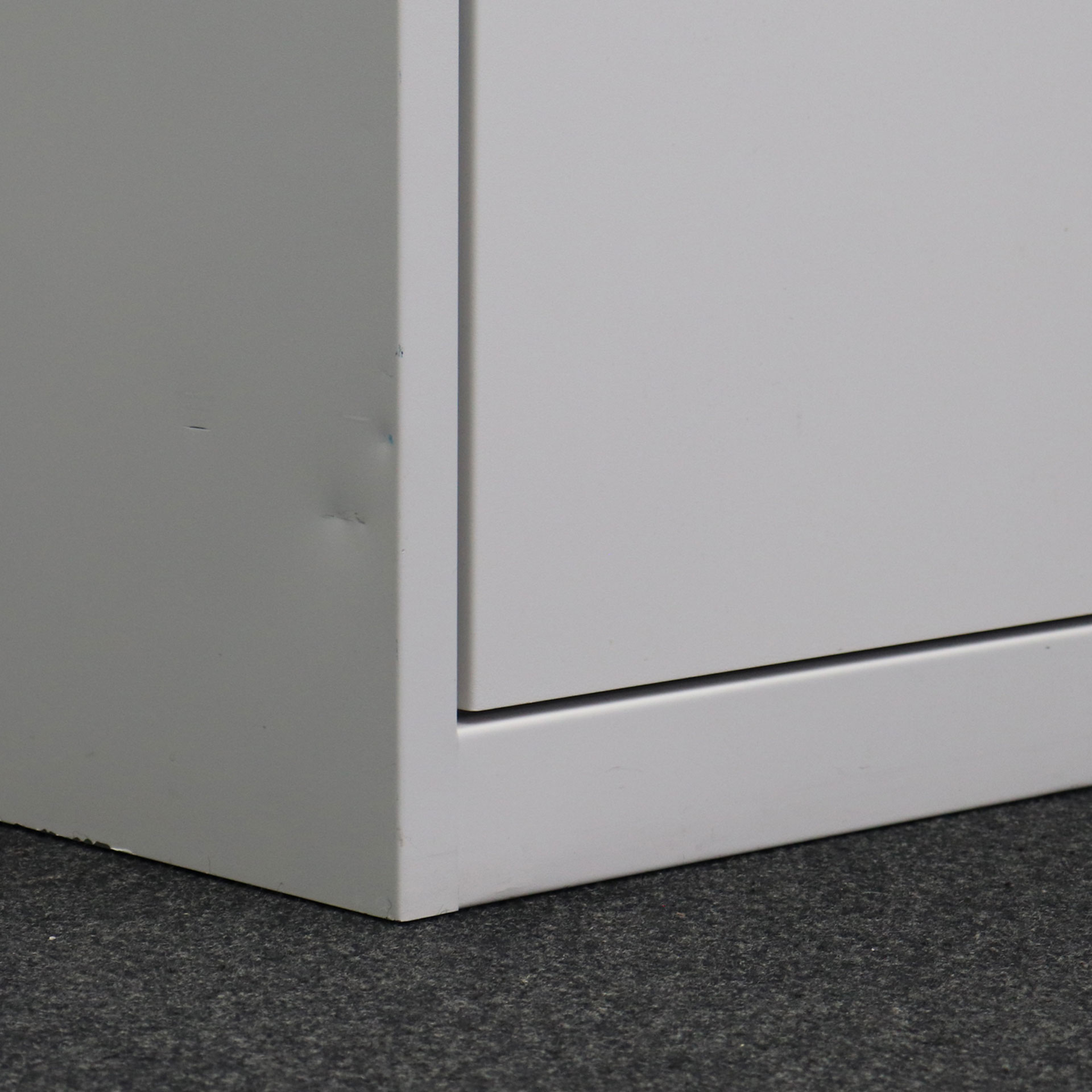 Flügeltürschrank Lista LO