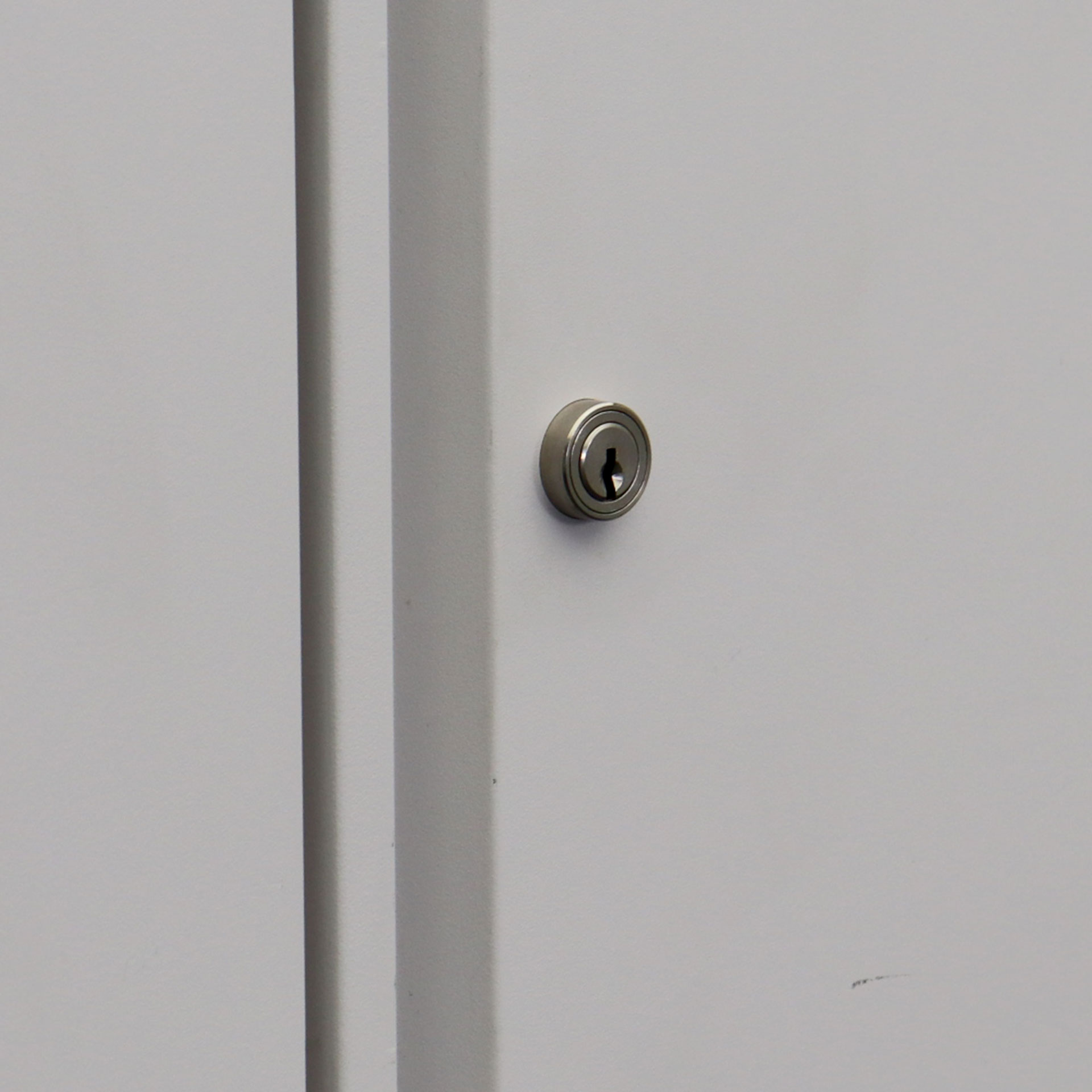 Flügeltürschrank Lista LO