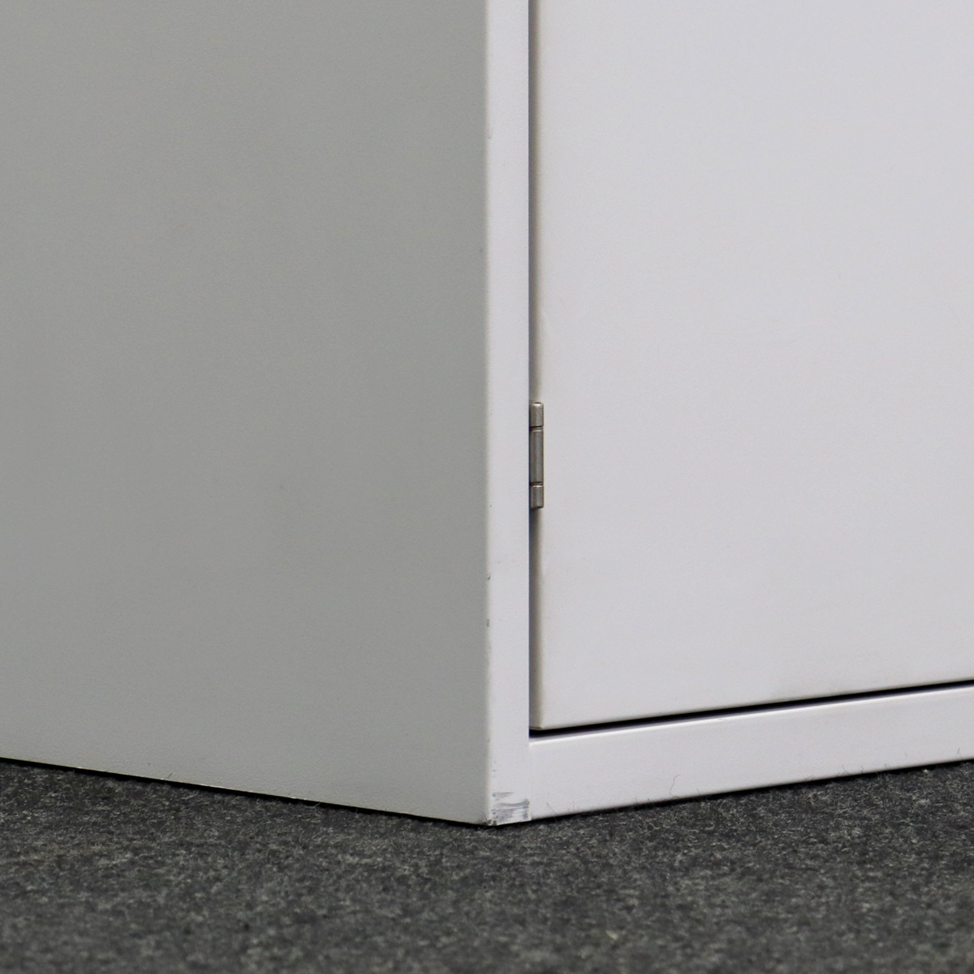 Flügeltürschrank Lista LO