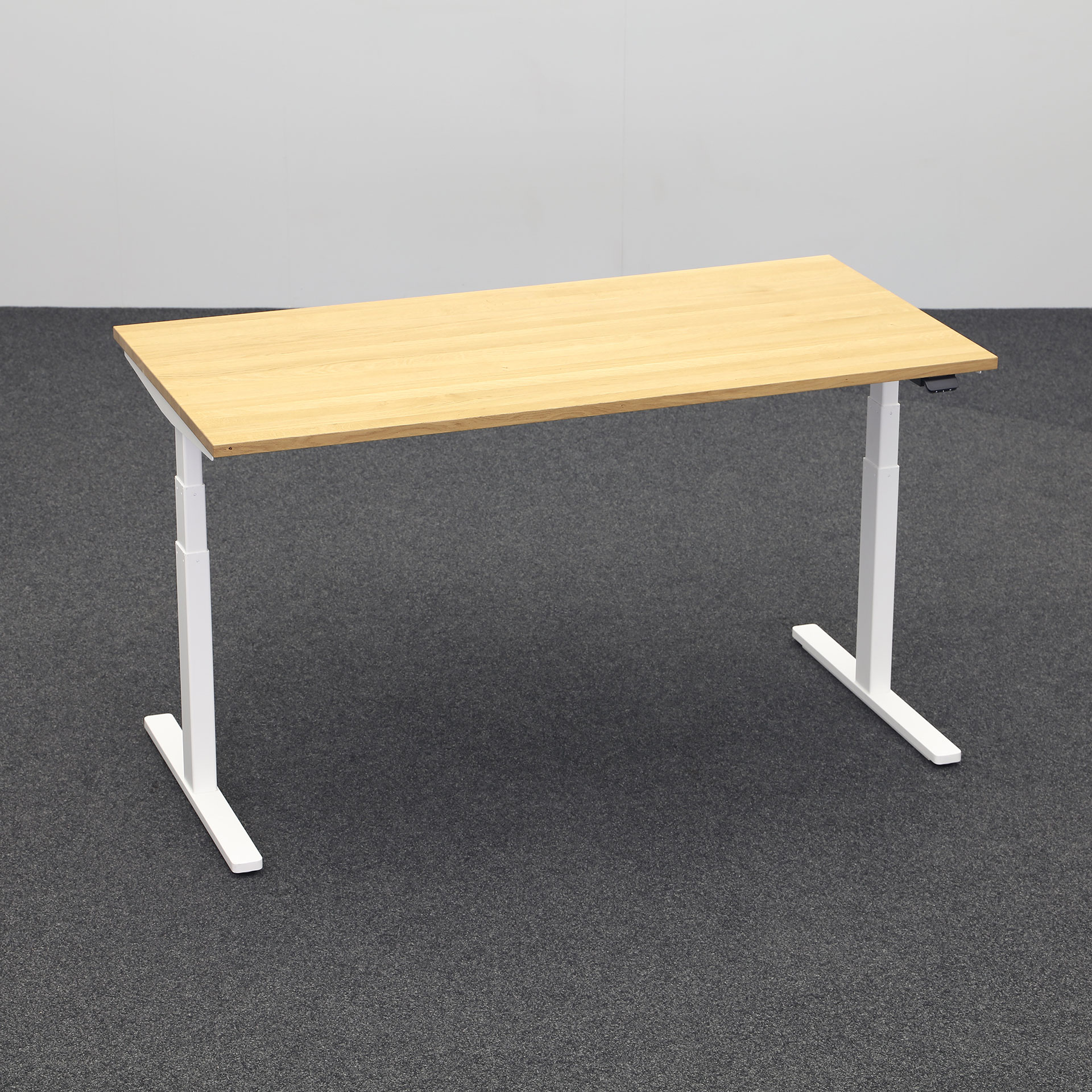 Höhenverstellbarer Arbeitstisch Bene Level Pure Lift