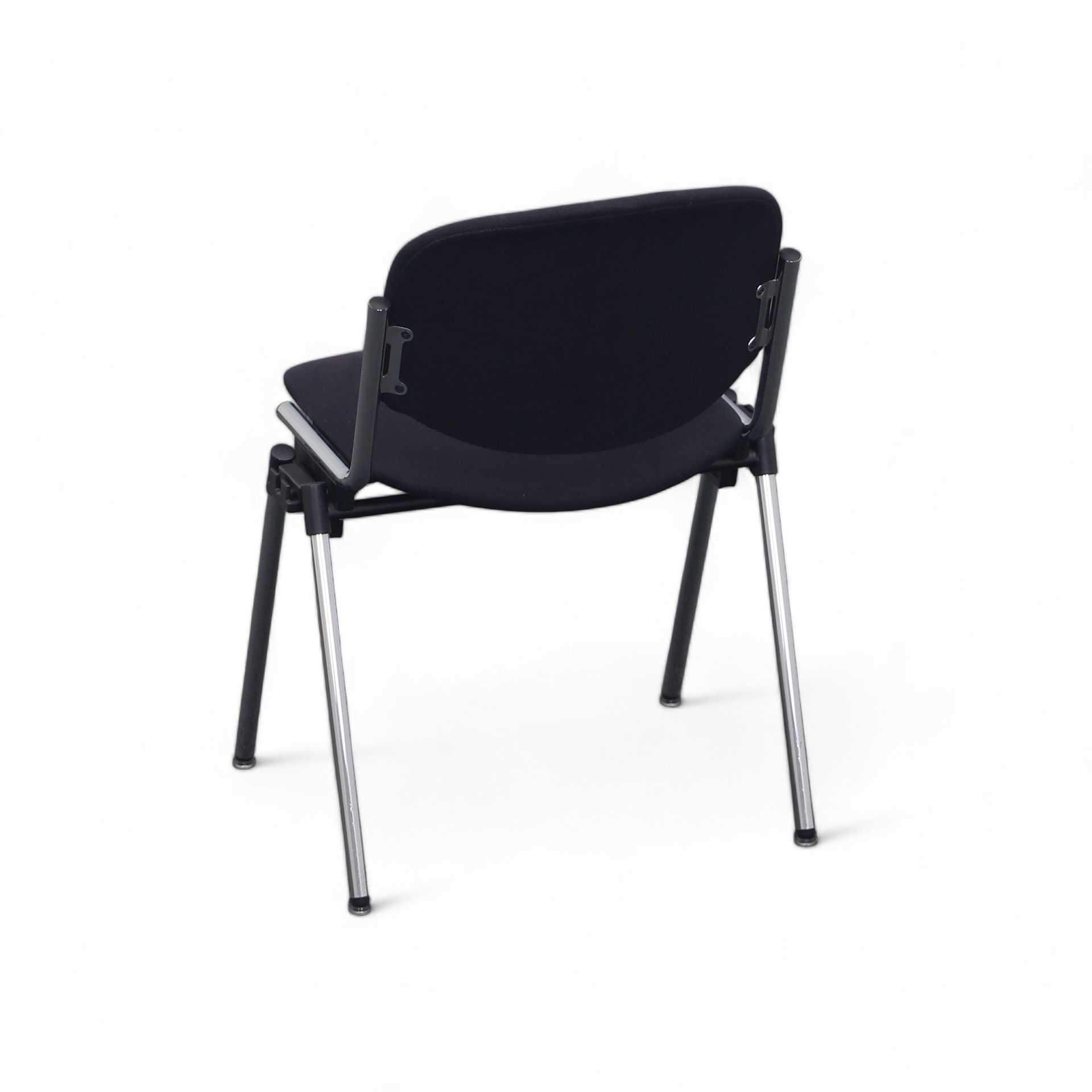 Stapelstuhl Brune Sitdown