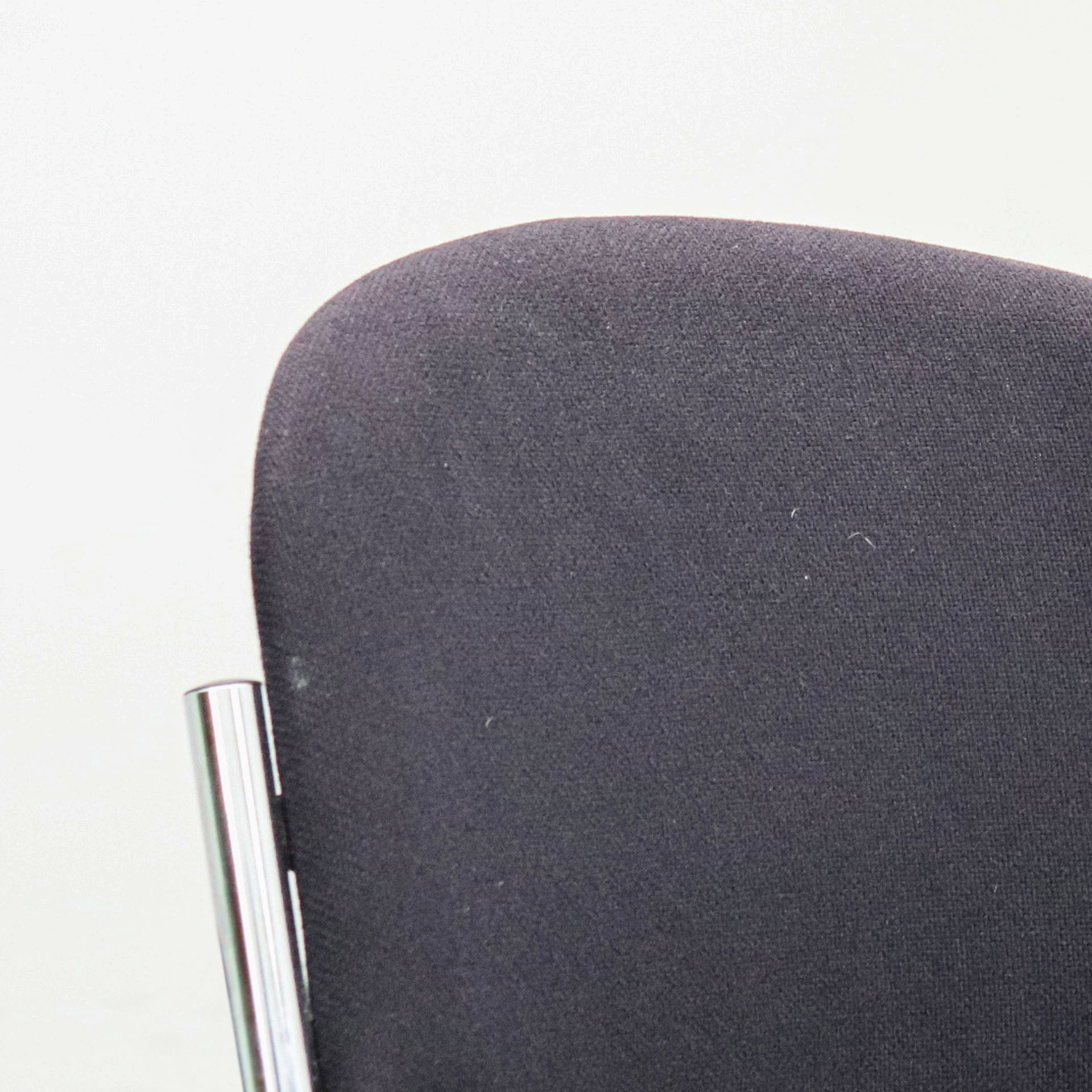 Stapelstuhl Brune Sitdown