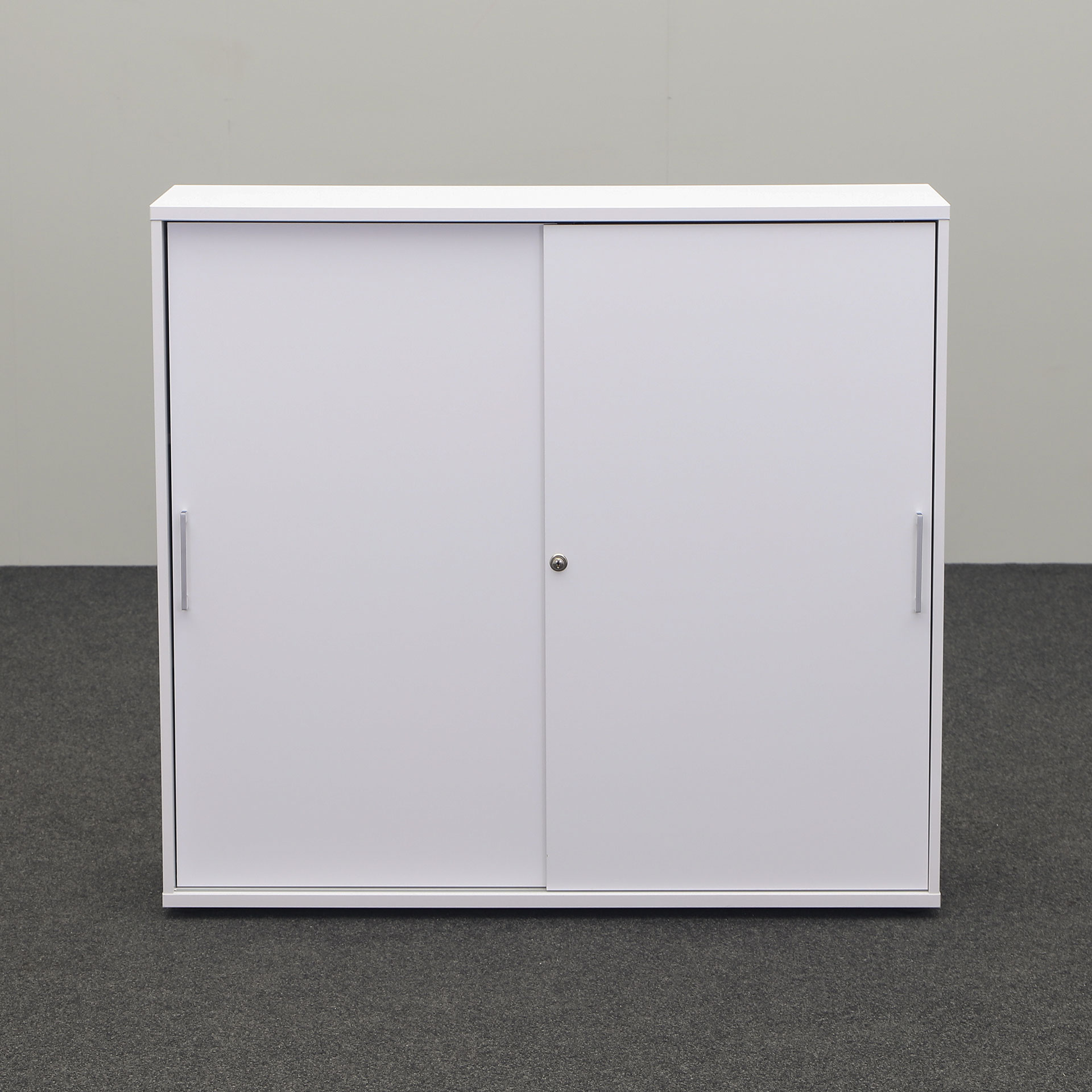 Schiebetürschrank */*/* Andere */*/*