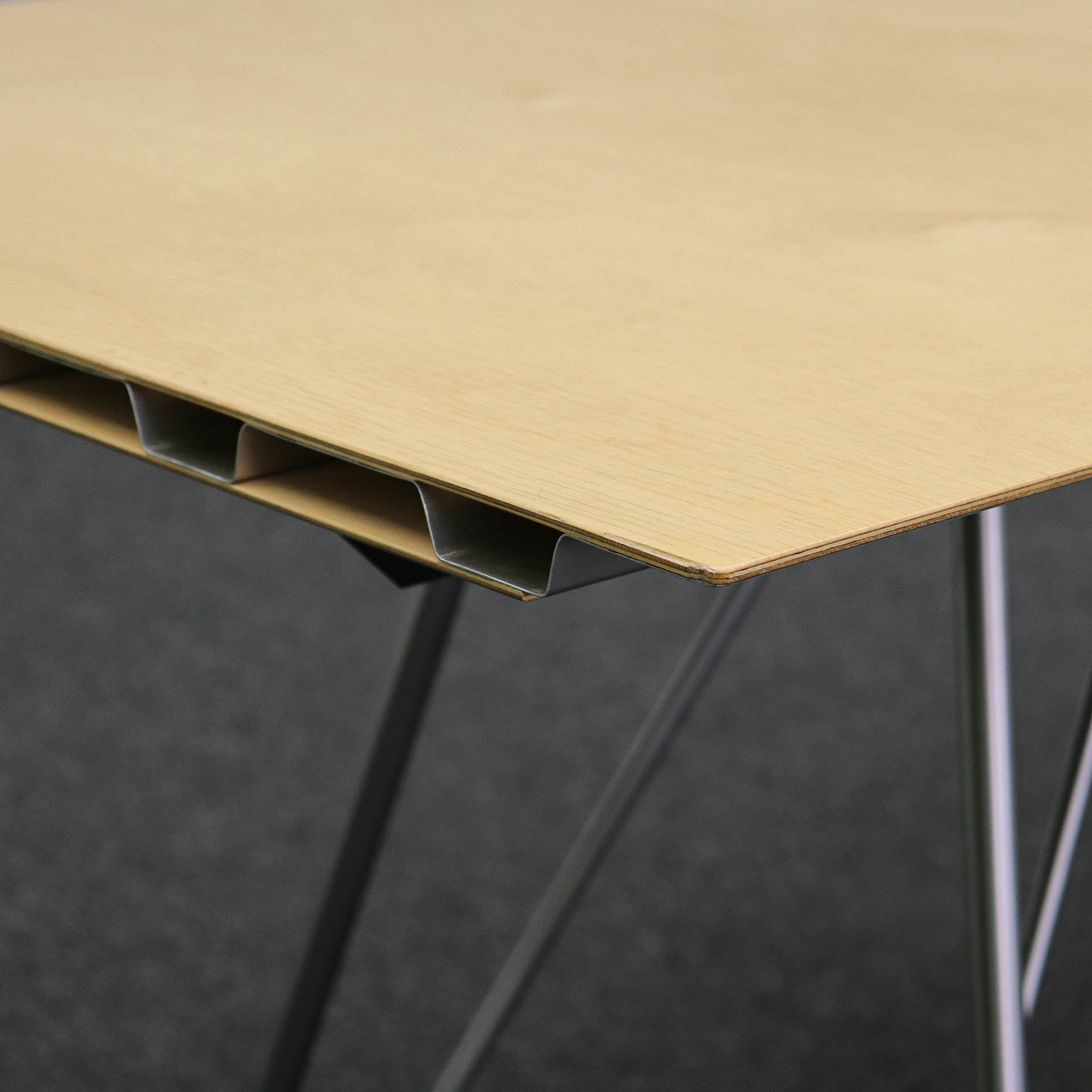 Unistandardtisch von Atelier Alinea