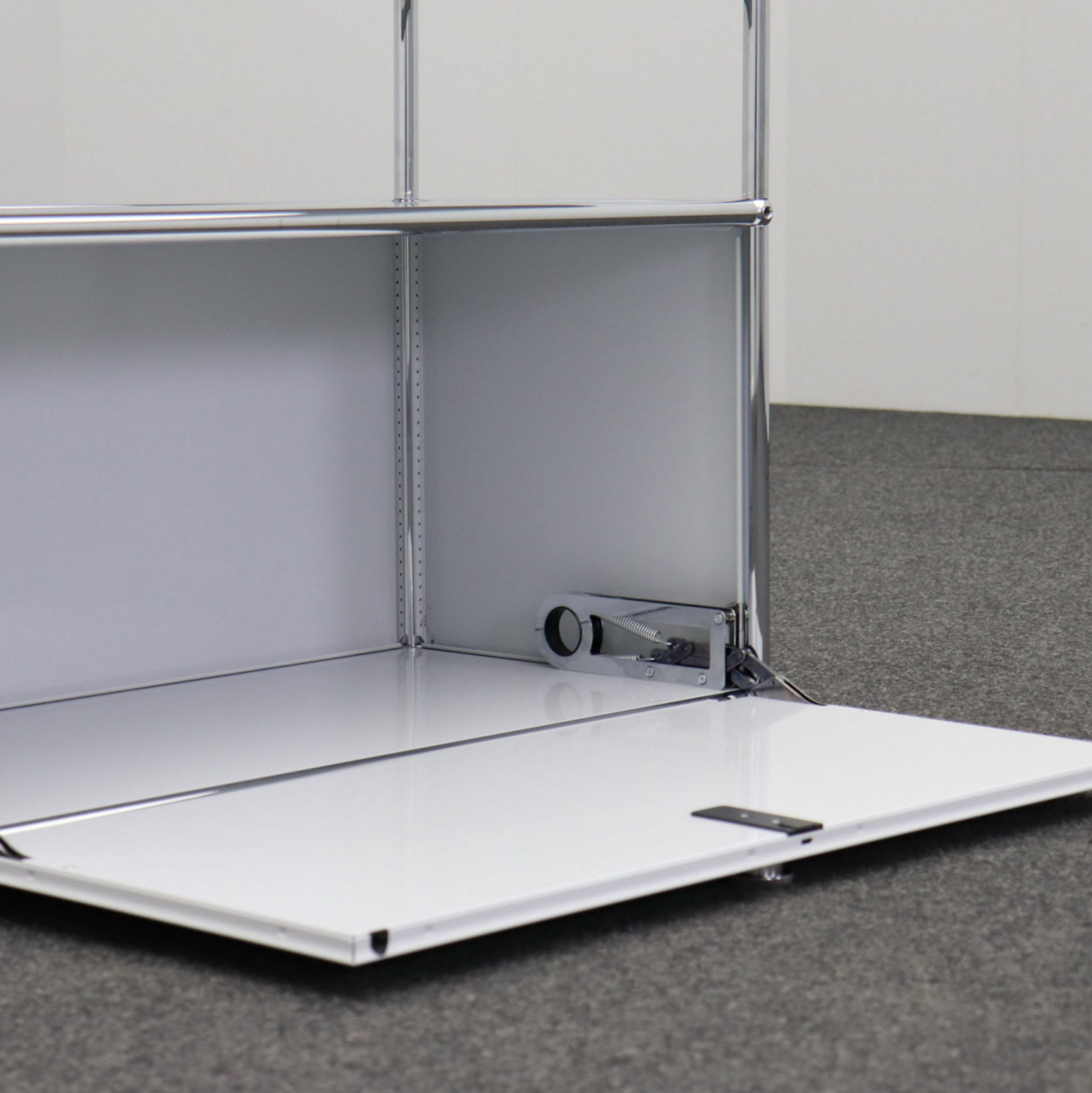 Garderobenschrank USM Haller