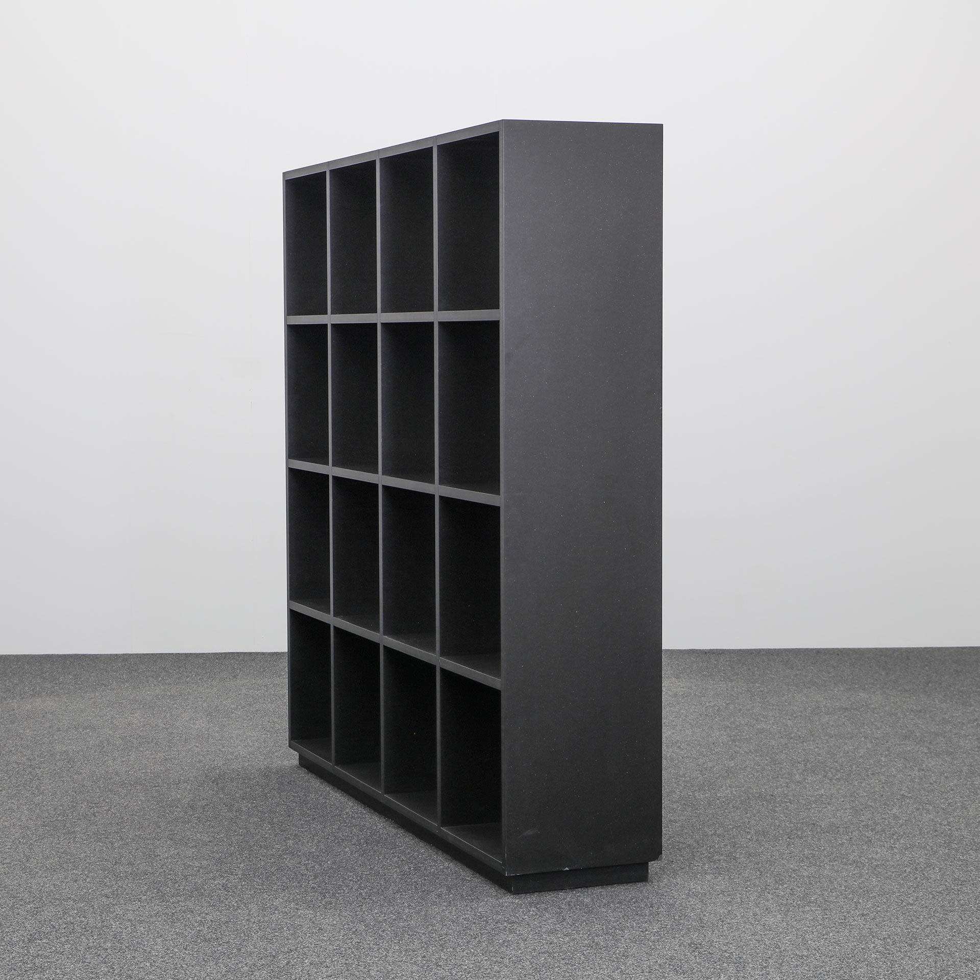 Regal Schwarz MDF