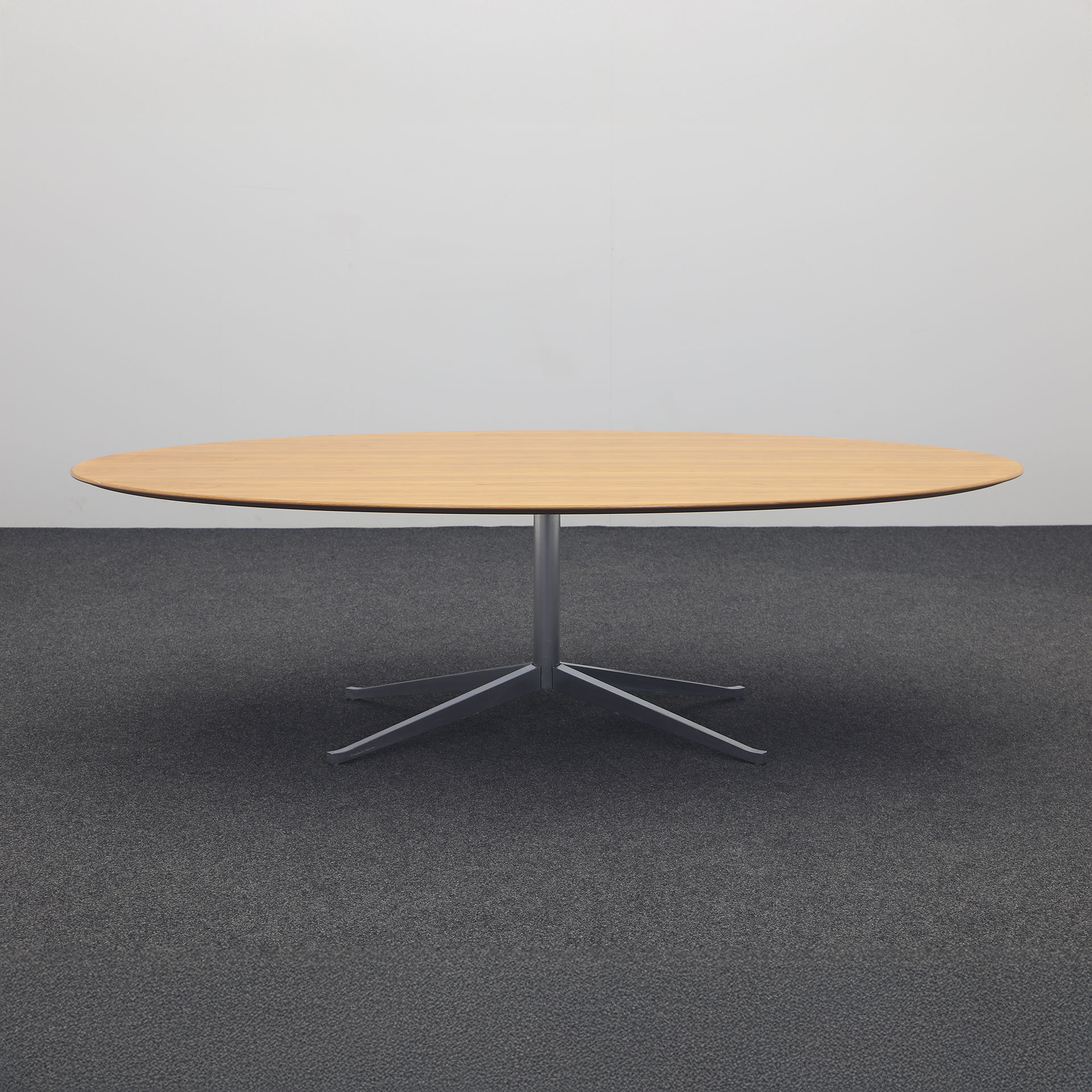 Konferenztisch Florence Knoll International