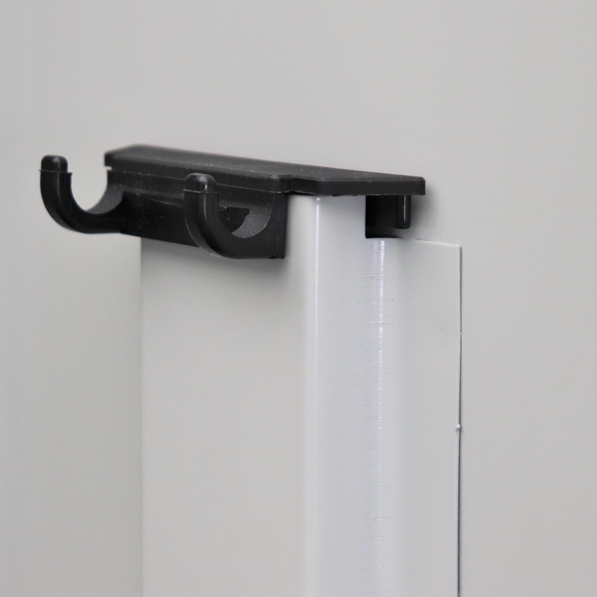 Garderobenschränke Bisley Light