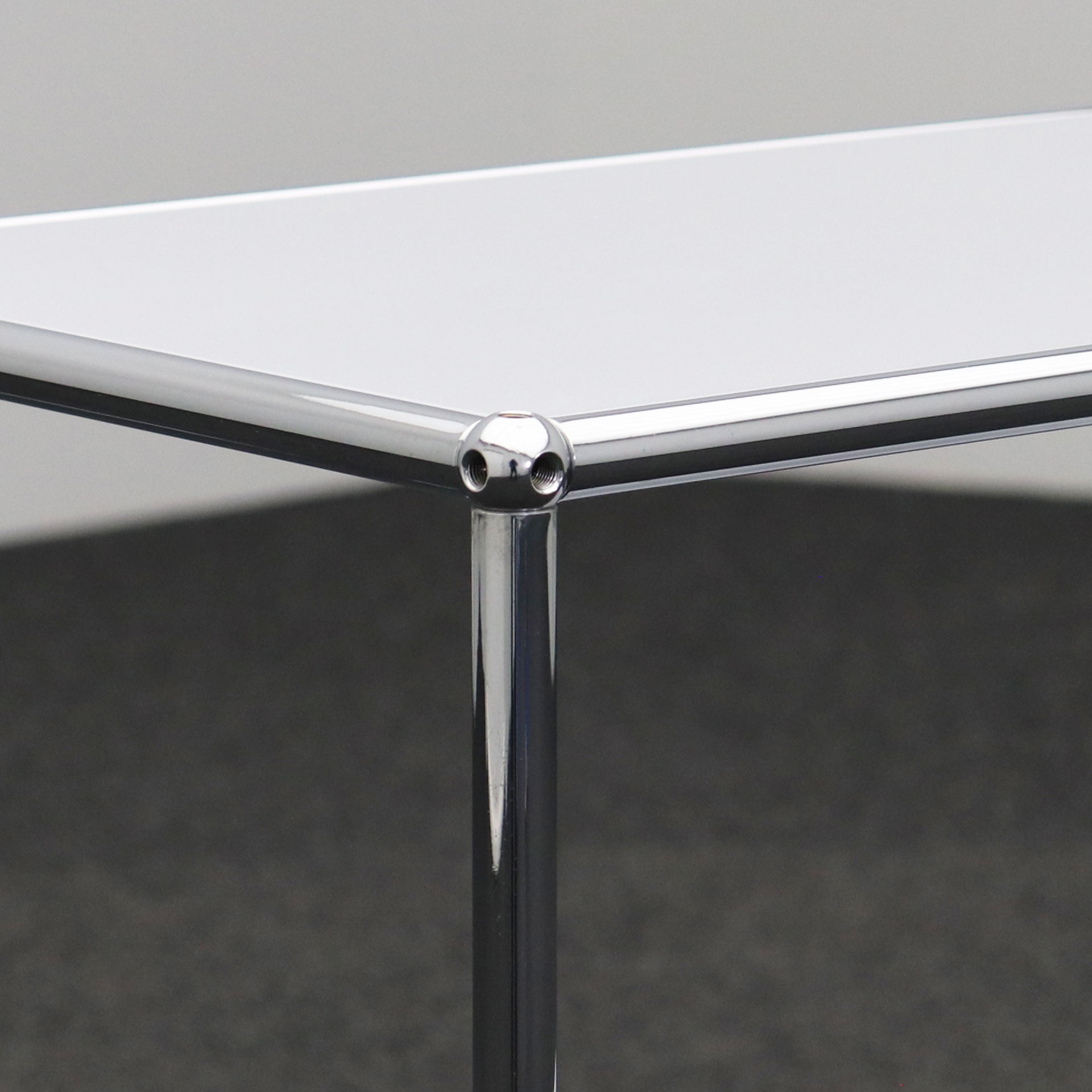 Design Regal USM Haller