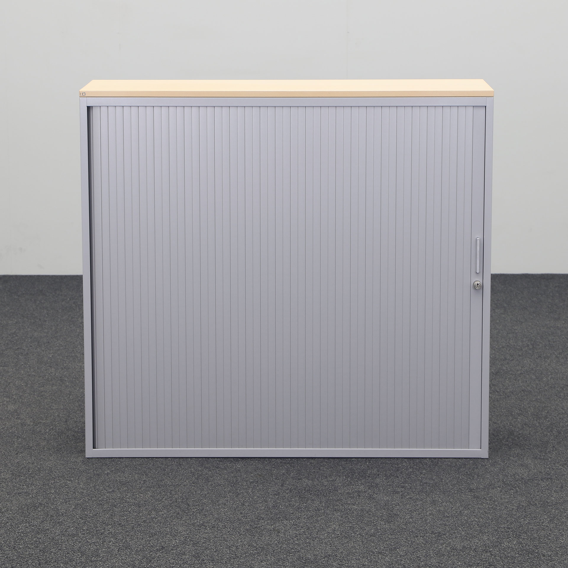 Metallschrank Lista LO Storage mit Rollladen
