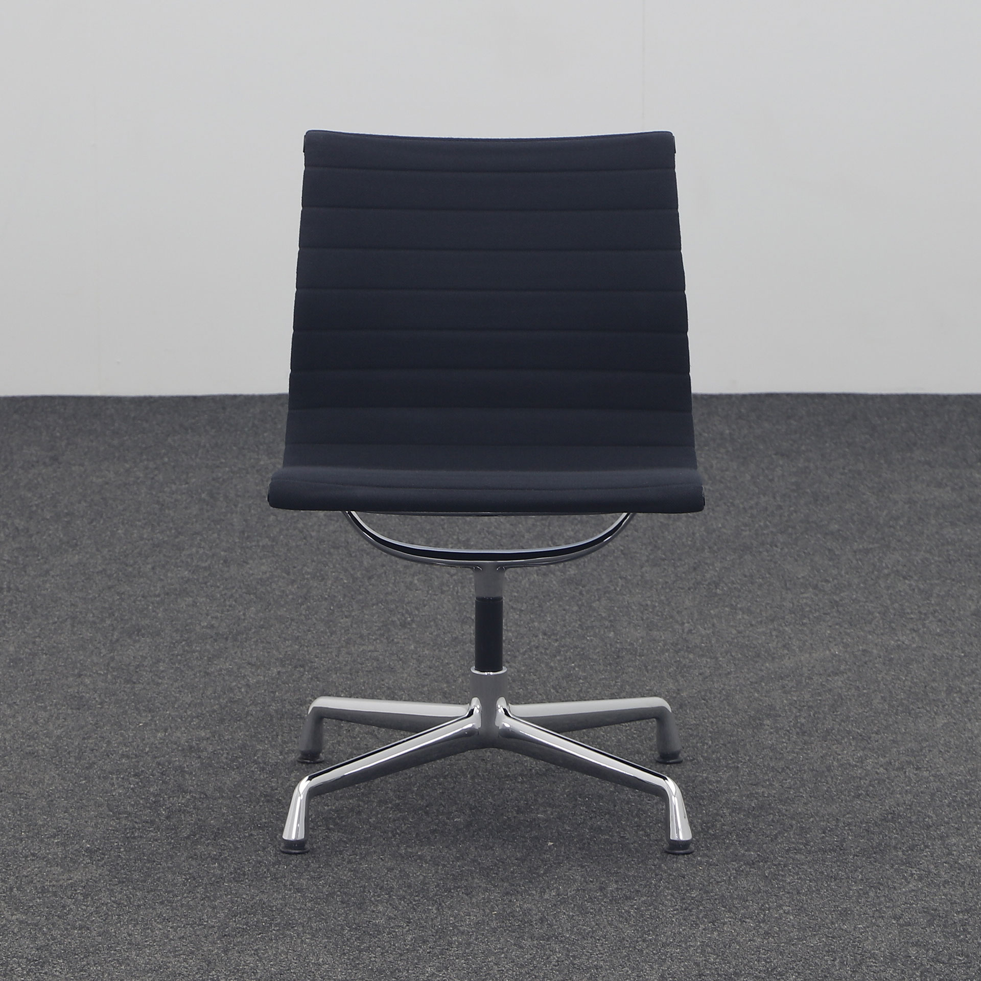 Konferenzstuhl Vitra EA 108