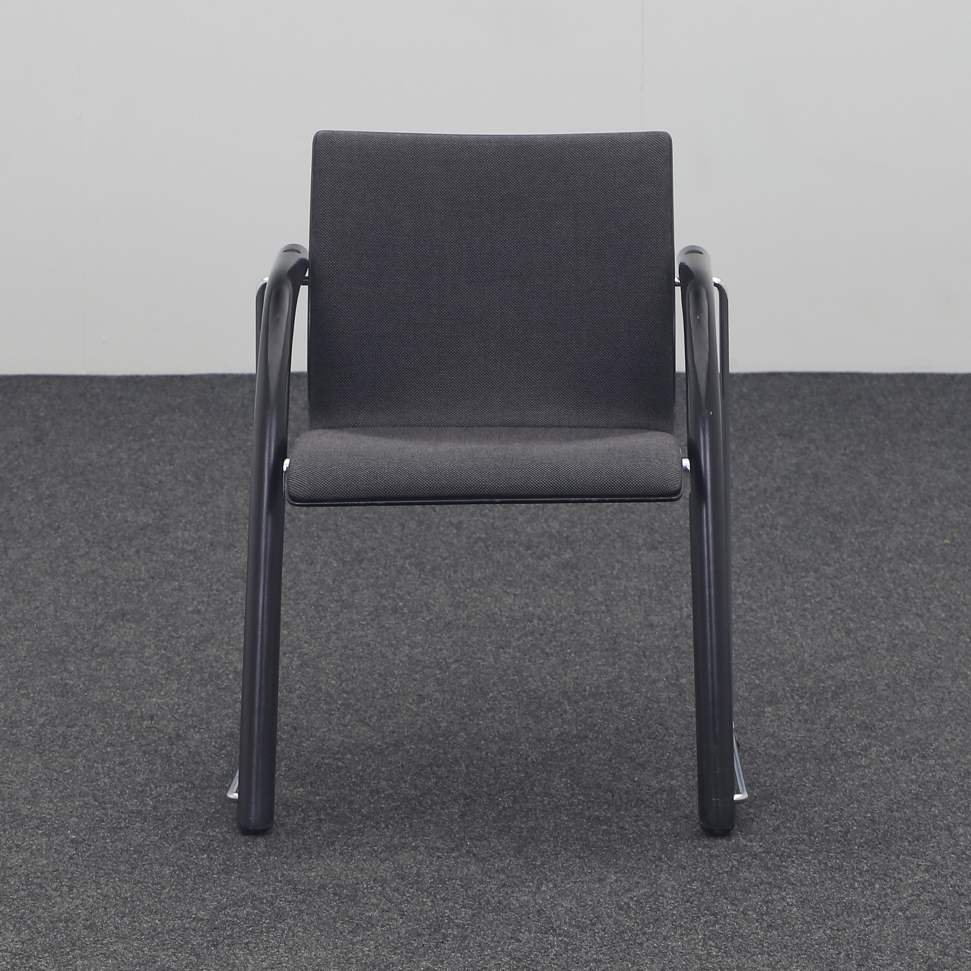 Konferenzstuhl Thonet S320