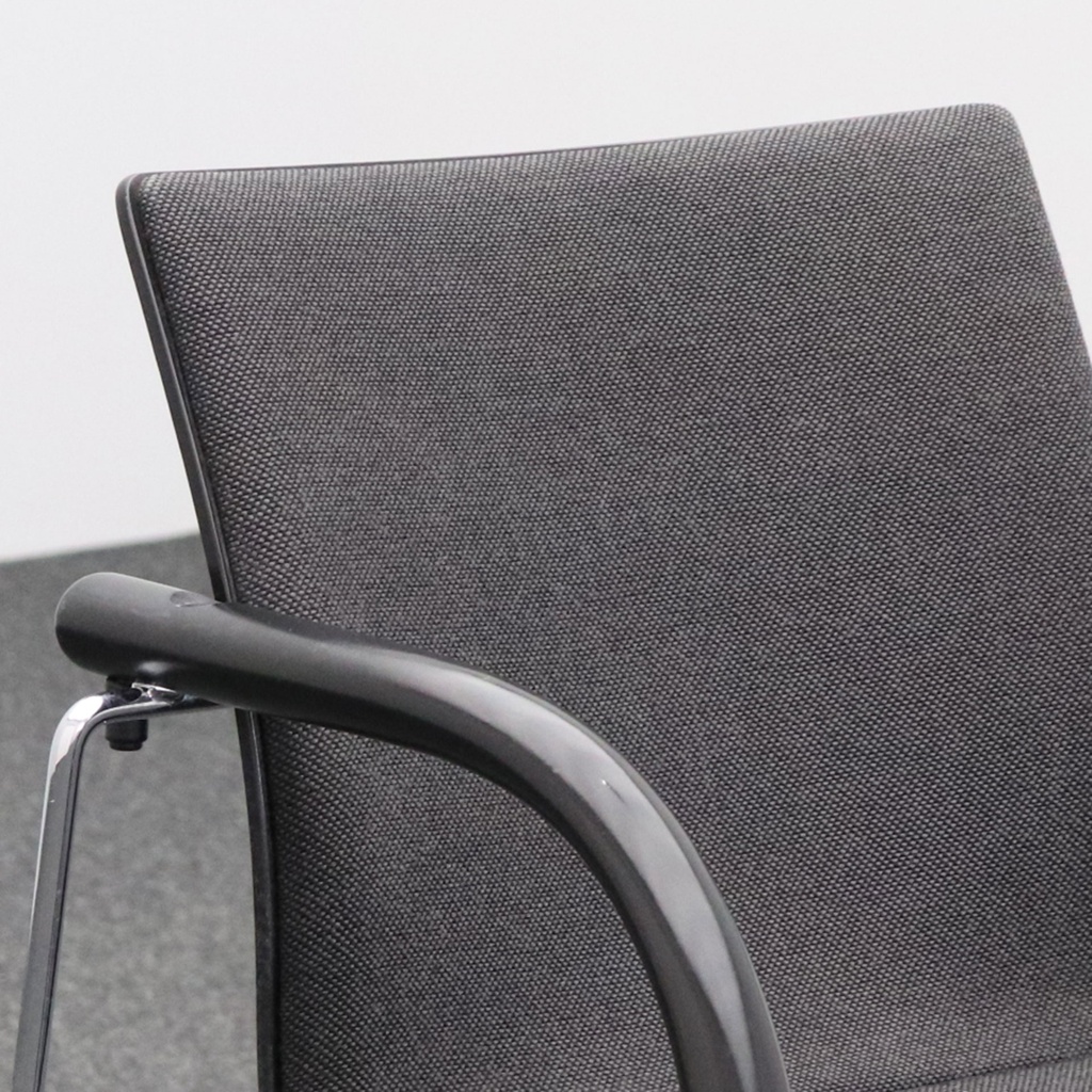 Konferenzstuhl Thonet S320