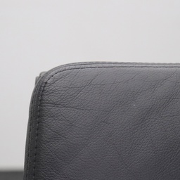 Vitra Soft Pad Chair EA 217