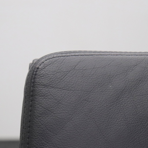Vitra Soft Pad Chair EA 217