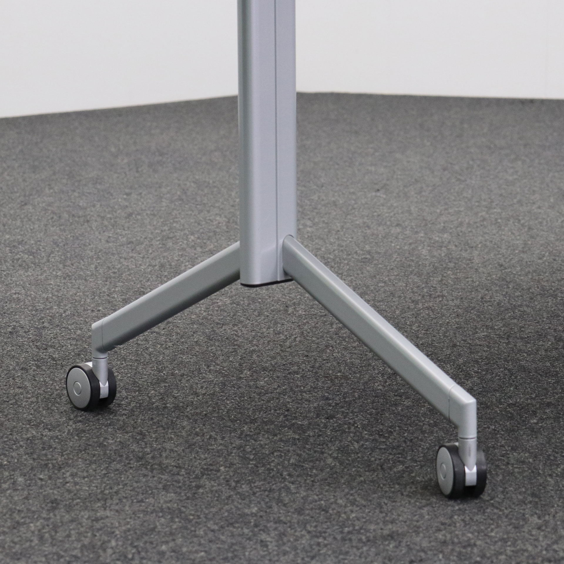 Konferenz Klapptisch Bene