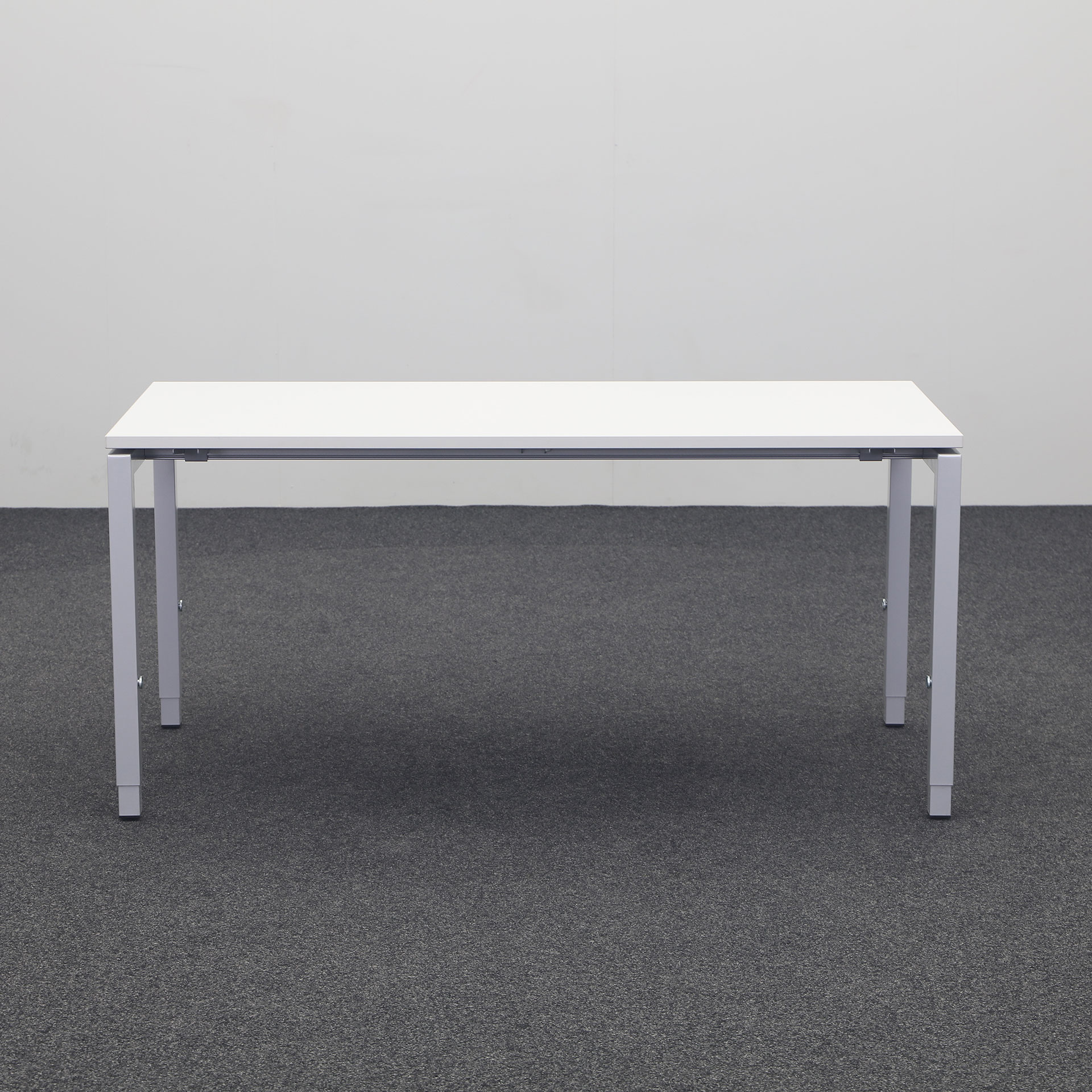 Schreibtisch Steelcase FrameOne