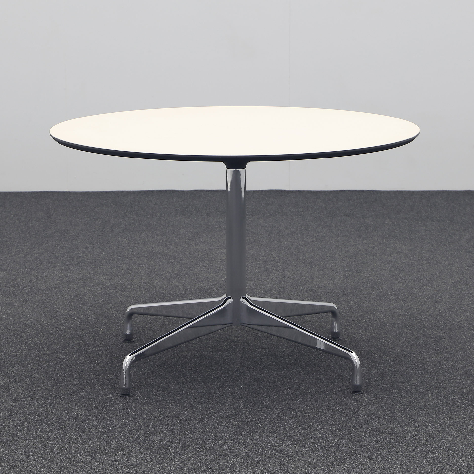 Sitzungstisch Vitra Eames