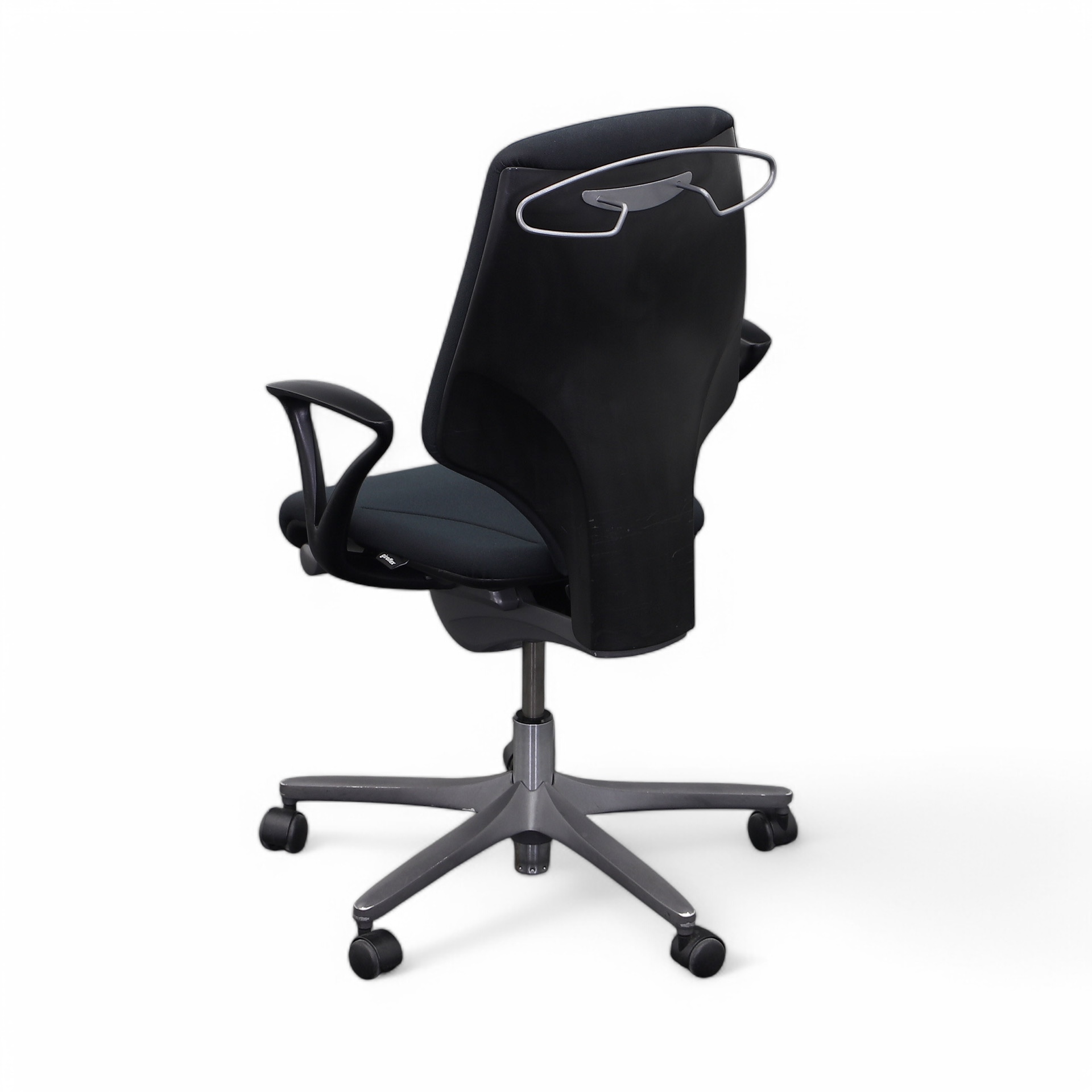 Bürostuhl Giroflex 64 mit Kleiderbügel