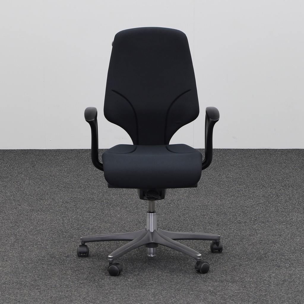Bürostuhl Giroflex 64 mit Kleiderbügel