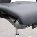 Bürostuhl Giroflex 64 mit Kleiderbügel