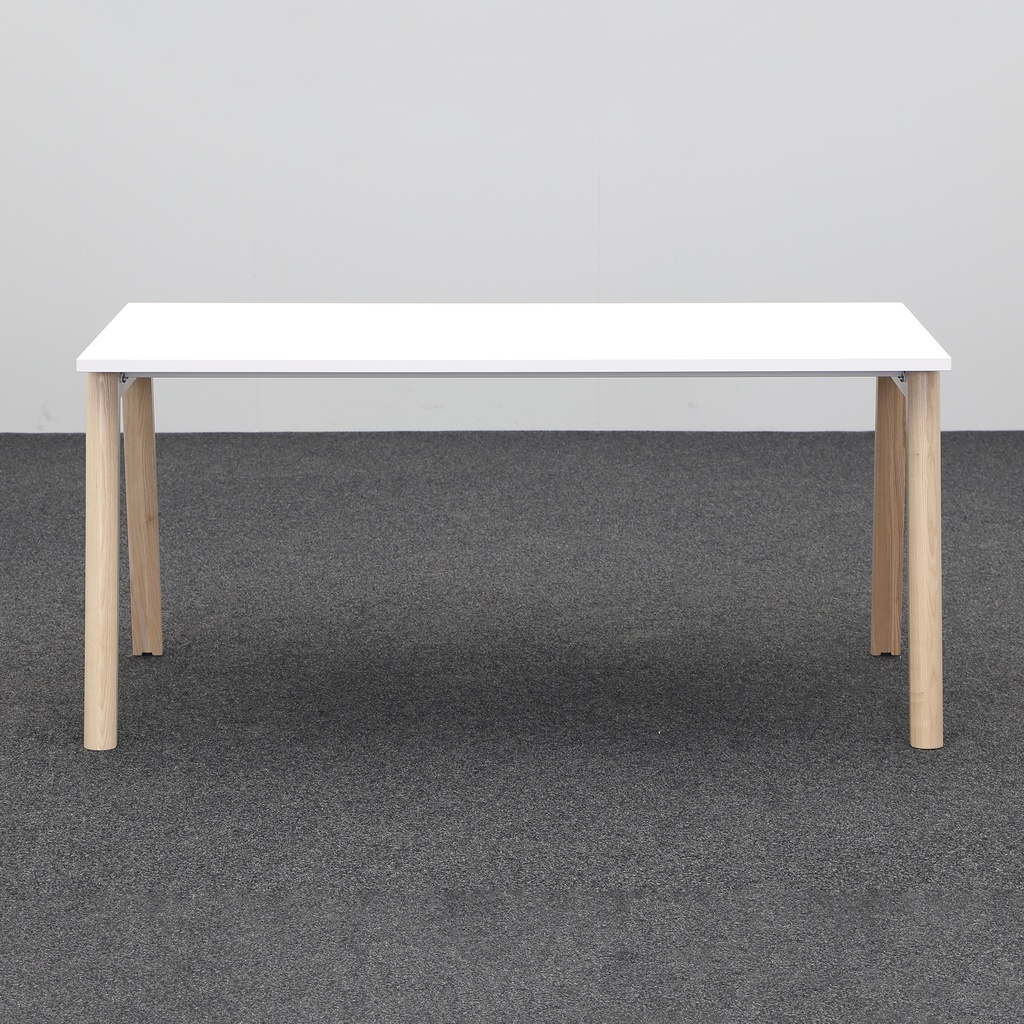 Schreibtische Narbutas Nova