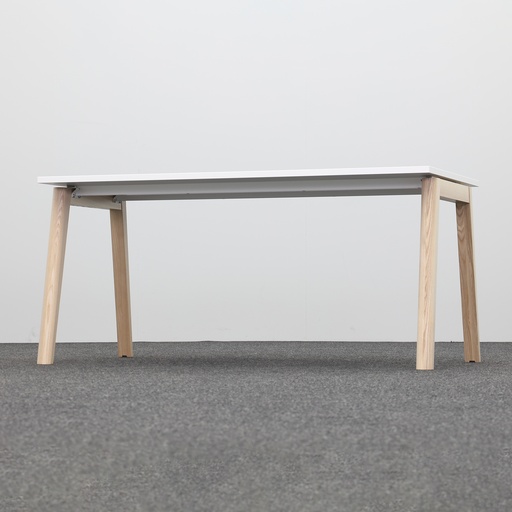 Schreibtische Narbutas Nova