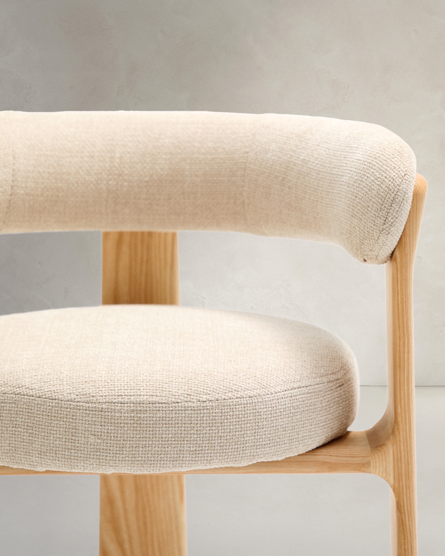 Granite 3-legged chair in beige chenille and solid ash wood in a natural finish FSC 100%