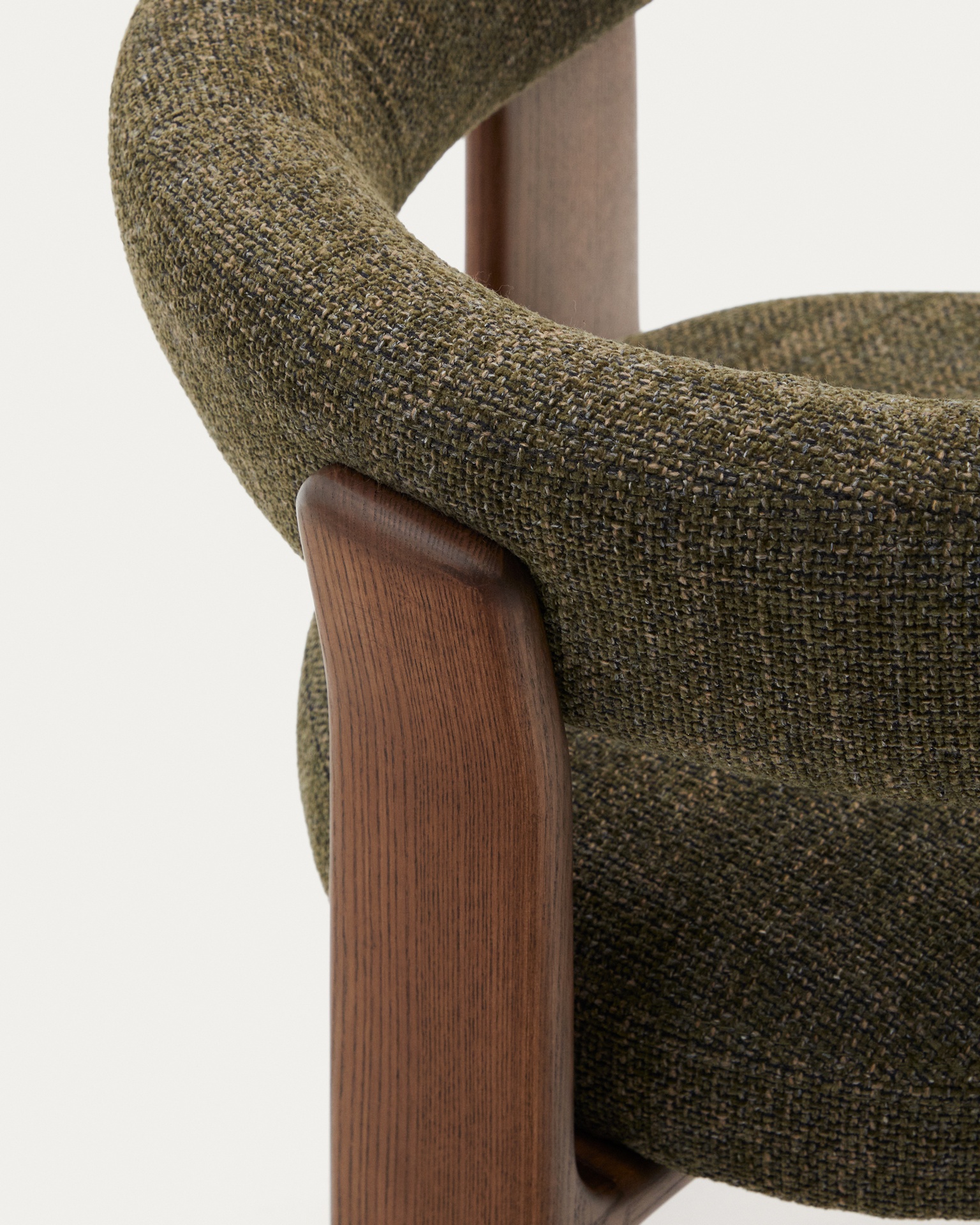 Granite 3-legged chair in green chenille and with solid ash wood in a walnut finish FSC 100%