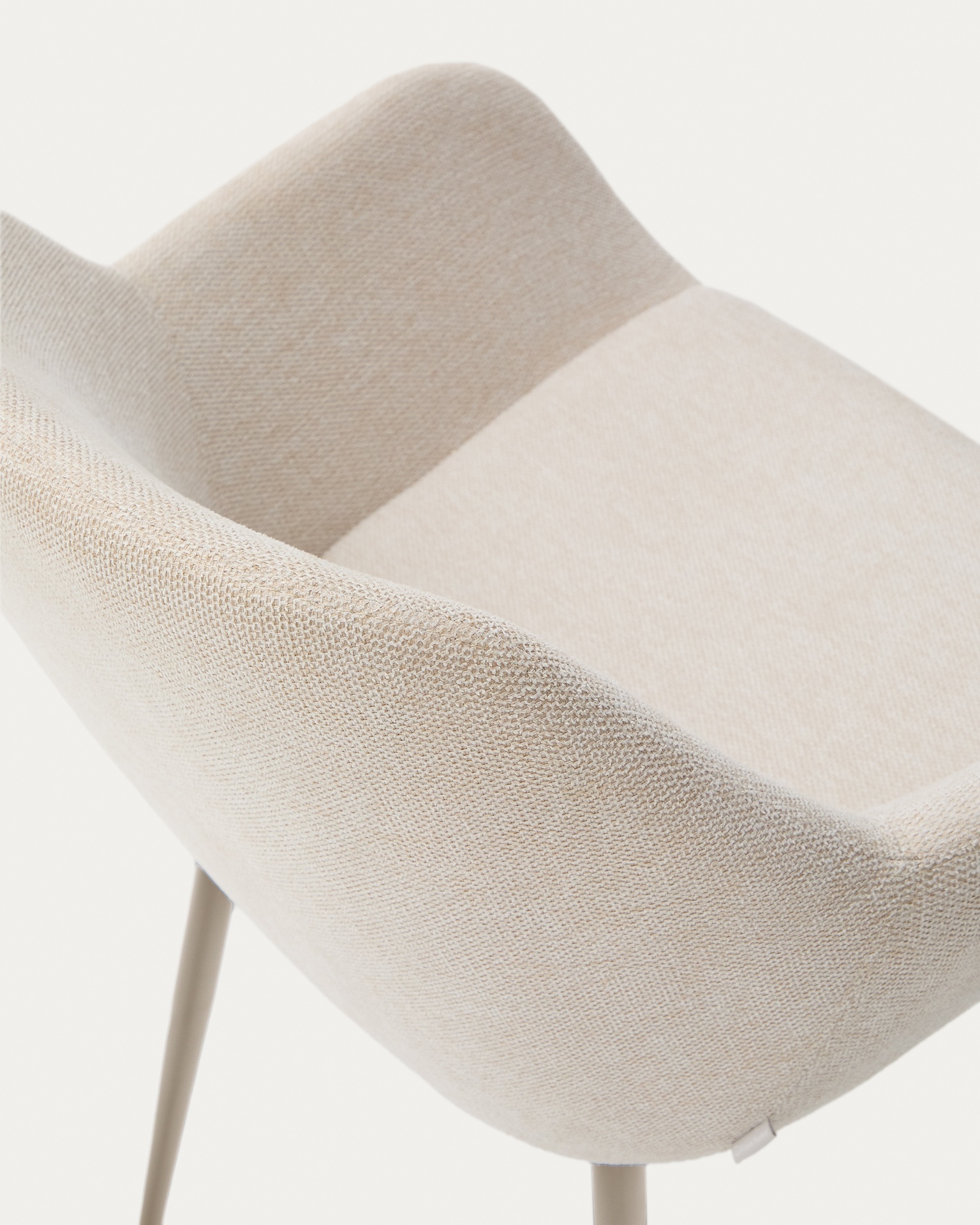 Konna chair in beige and steel legs in a painted beige finish
