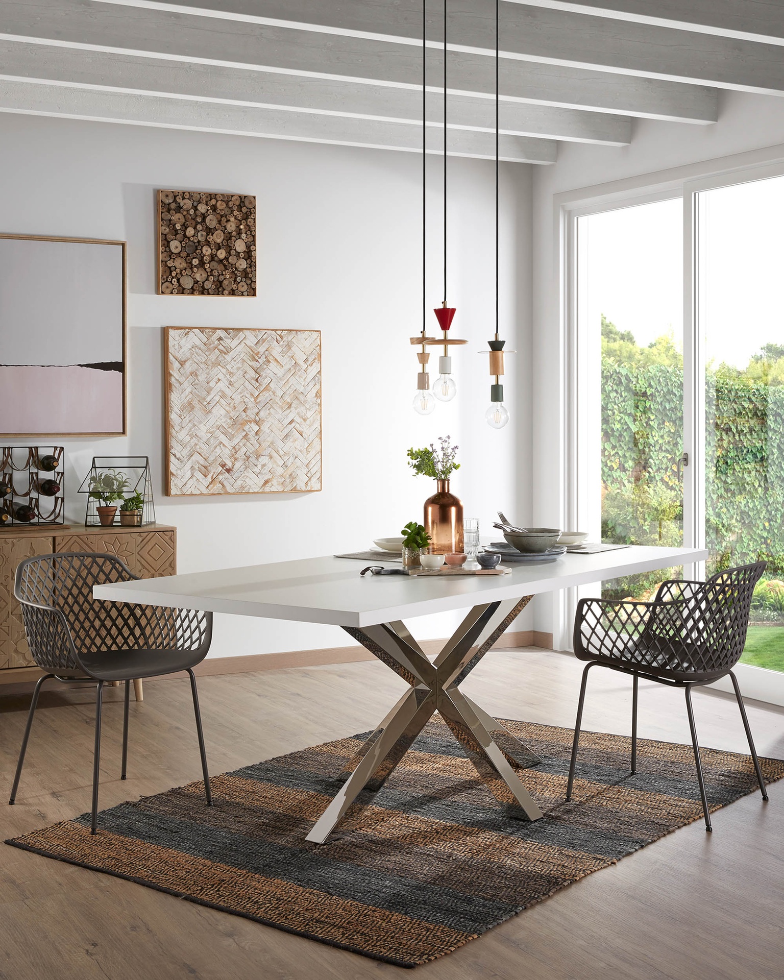 Quinn outdoor chair in grey